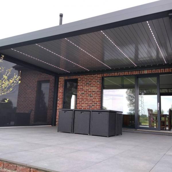 Pergola bioclimatique OPEN avec leds